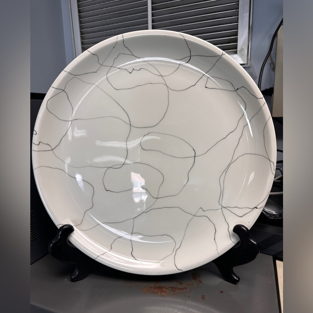 Carrara Modern White by Iroquois
